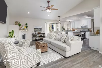 1907 N Bridge Ct, Layton, UT 84040 - Photo 8