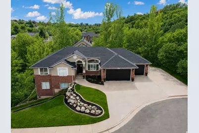 1907 N Bridge Ct, Layton, UT 84040 - Photo 1
