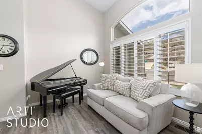 1907 N Bridge Ct, Layton, UT 84040 - Photo 8