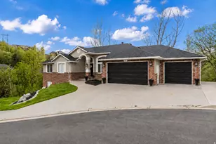 1907 North Bridge Ct, Layton, UT 84040 - Photo 2