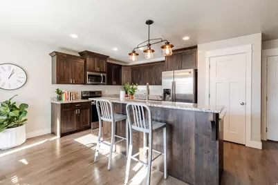 275 W 70 N, Hyrum, UT 84319 - Photo 6