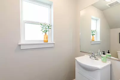 275 W 70 N, Hyrum, UT 84319 - Photo 12