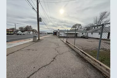 285 N Main St #A, Clearfield, UT 84015 - Photo 8