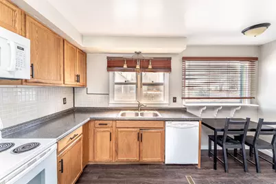 220 S 200 E, Vernal, UT 84078 - Photo 6