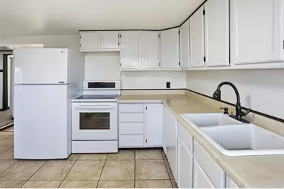 397 W Main St S, Grantsville, UT 84029 - Photo 6