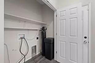 997 W Allington Dr, North Salt Lake, UT 84054 - Photo 18