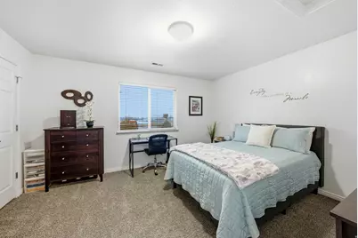 811 S Main St, Layton, UT 84041 - Photo 10