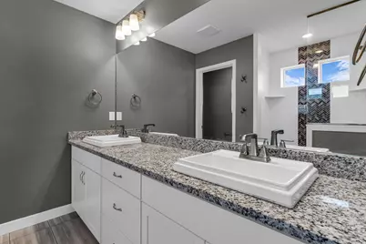 192 E Crown Point Dr, Saratoga Springs, UT 84045 - Photo 24