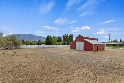 1600 W 11400 S, South Jordan, UT 84095 - Photo 12