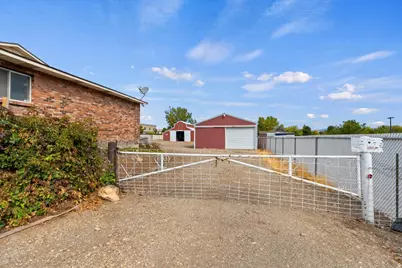 1600 W 11400 S, South Jordan, UT 84095 - Photo 4