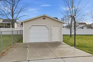 2673 W 3900 S, Roy, UT 84067 - Photo 34