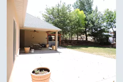 931 S Hillside Dr, Kanab, UT 84741 - Photo 6