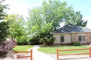 931 S Hillside Dr, Kanab, UT 84741 - Photo 2
