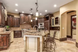 6150 Murdoch Woods Pl, Holladay, UT 84121 - Photo 4