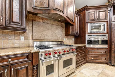 6150 Murdoch Woods Pl, Holladay, UT 84121 - Photo 8