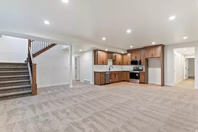 1204 N 1875 E, Layton, UT 84040 - Photo 30
