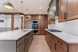 1204 N 1875 E, Layton, UT 84040 - Photo 16