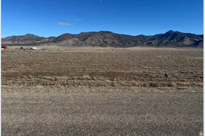 5 E-1030-0062-0000 #5, Newcastle, UT 84756 - Photo 1
