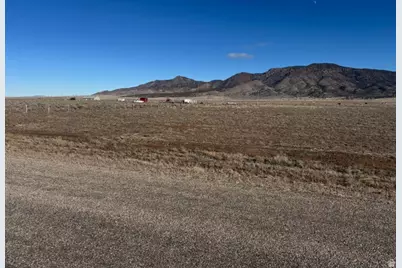 5 E-1030-0062-0000 #5, Newcastle, UT 84756 - Photo 8