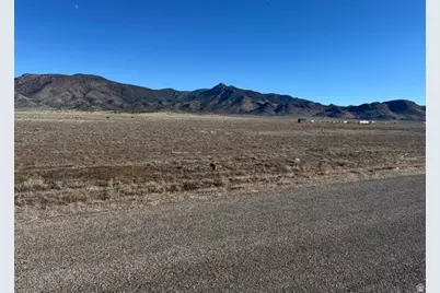 5 E-1030-0062-0000 #5, Newcastle, UT 84756 - Photo 2