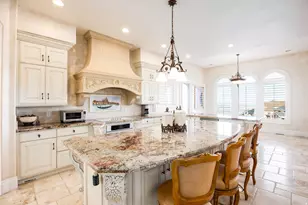 802 Eaglepointe Dr, North Salt Lake, UT 84054 - Photo 2