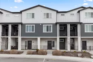 4692 W Talavera Wy, Kearns, UT 84118 - Photo 2