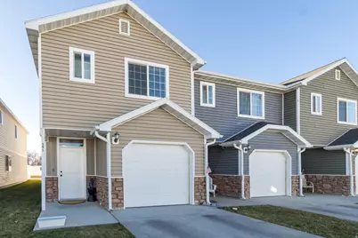 591 N 2425 W, Maeser, UT 84078 - Photo 2