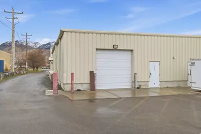 869 S Main St #C, Smithfield, UT 84335 - Photo 2