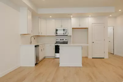 247 E 1825 N #5, North Ogden, UT 84414 - Photo 2