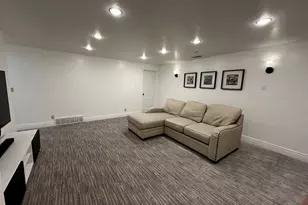 808 S Stone Crk Dr, River Heights, UT 84321 - Photo 42