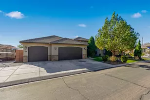 156 E Holly Way, Washington, UT 84780 - Photo 2