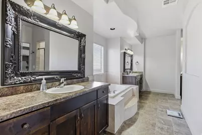 156 E Holly Way, Washington, UT 84780 - Photo 14