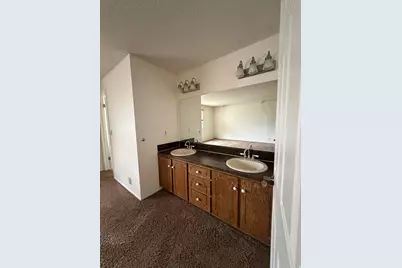 5324 S Robinwood Cir W, Taylorsville, UT 84129 - Photo 12