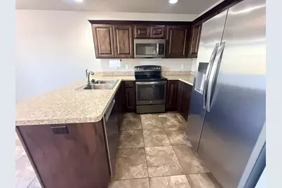 2351 W Arthur Way, West Haven, UT 84401 - Photo 4