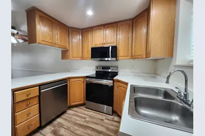 1070 S Orem Blvd E #3, Orem, UT 84058 - Photo 10