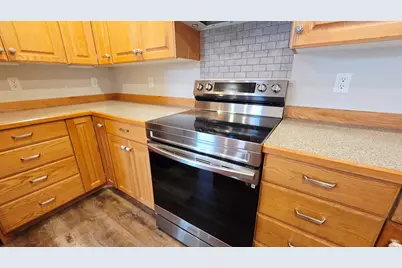 268 W Mountain Green Cir, Roosevelt, UT 84066 - Photo 8