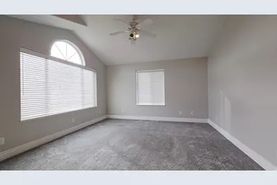 268 W Mountain Green Cir, Roosevelt, UT 84066 - Photo 4