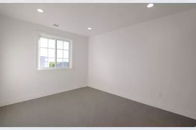 5 W Summerhill Ln, Centerville, UT 84014 - Photo 34