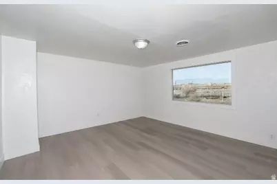 7600 E 6000 S, Jensen, UT 84035 - Photo 12