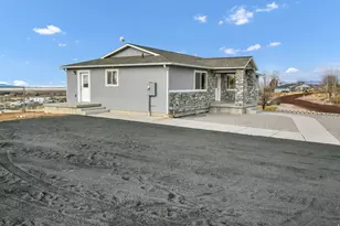 805 N Oak Mdw Dr, Oak City, UT 84649 - Photo 2