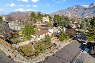 2333 E Cliff Swallow Dr, Sandy, UT 84093 - Photo 4