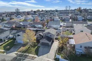 6157 W Nellies St, West Valley, UT 84081 - Photo 2