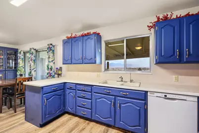 2027 W Lakeview Dr N, Provo, UT 84601 - Photo 12