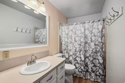 2027 W Lakeview Dr N, Provo, UT 84601 - Photo 22