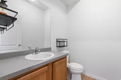 263 E Sunshine Dr N, Saratoga Springs, UT 84043 - Photo 8