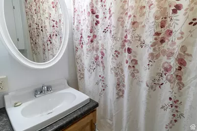 144 E Garden Park Cir, South Salt Lake, UT 84115 - Photo 8