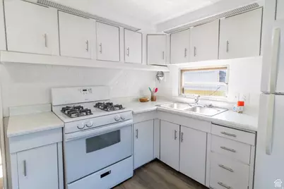 144 E Garden Park Cir, South Salt Lake, UT 84115 - Photo 6