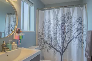 6211 W Pepper Pond Ln, West Valley, UT 84128 - Photo 22