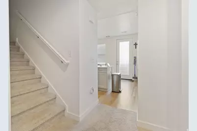 5227 W Reventon Dr S #303, South Jordan, UT 84009 - Photo 2