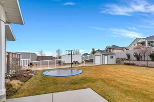 9903 N Lippizan Way E, Eagle Mountain, UT 84005 - Photo 44